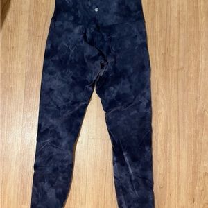 Lululemon Size 8 Align diamond dye legging